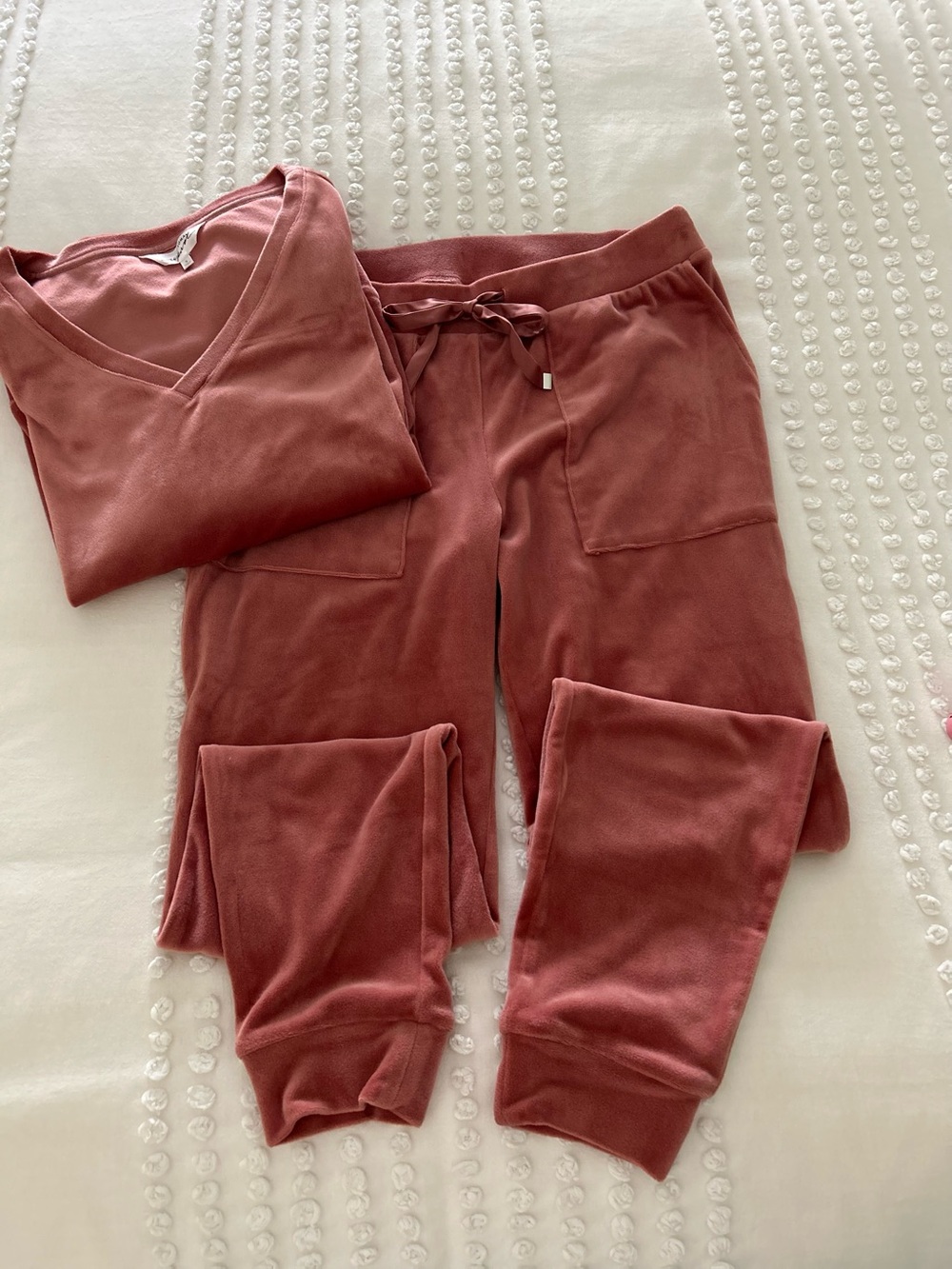 Soma Soft V-Neck Lounge Top & Jogger Bottom Size Small